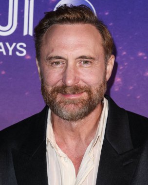 Fransız DJ ve kayıt yapımcısı David Guetta, Fiji Airways tarafından sunulan 102.7 KIIS FM Wango Tango 2025 tarihli iHeartRadio 'ya 10 Mayıs 2025 tarihinde Huntington City Beach, Orange County, Kaliforniya, ABD' de geldi..