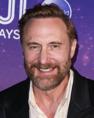 Fransız DJ ve kayıt yapımcısı David Guetta, Fiji Airways tarafından sunulan 102.7 KIIS FM Wango Tango 2025 tarihli iHeartRadio 'ya 10 Mayıs 2025 tarihinde Huntington City Beach, Orange County, Kaliforniya, ABD' de geldi..