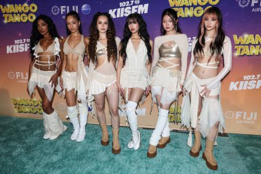 Lara Raj, Manon Bannerman, Daniela Avanzini, Sophia Laforteza, Jeung Yoon-chae ve Amerikalı kız grubu KATSEYE 'den Megan Skiendiel, Fiji Havayolları tarafından Huntington City Beach' te düzenlenen Fiji Havayolları tarafından sunulan iHeartRadio 102.7 KIIS FM FM 2025 'e geldiler. 