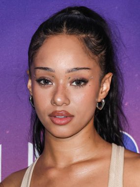 Amerikalı kız grubu KATSEYE 'den İsviçreli şarkıcı Manon Bannerman, Fiji Airways tarafından 10 Mayıs 2025' te Huntington City Beach, Orange County, Kaliforniya, ABD 'de düzenlenen iHeartRadio 102.7 KIIS FM Wango Tango 2025' e geldi.