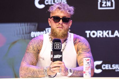 Amerikalı profesyonel boksör ve aktör Jake 'El Gallo de Dorado' Paul, 14 Mayıs 2025 'te Hollywood, Los Angeles, Kaliforniya, ABD' de düzenlenen Jake Paul - Julio Cesar Chavez Jr. Basın Konferansına katıldı..        