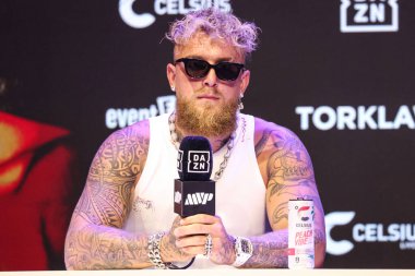 Amerikalı profesyonel boksör ve aktör Jake 'El Gallo de Dorado' Paul, 14 Mayıs 2025 'te Hollywood, Los Angeles, Kaliforniya, ABD' de düzenlenen Jake Paul - Julio Cesar Chavez Jr. Basın Konferansına katıldı..         