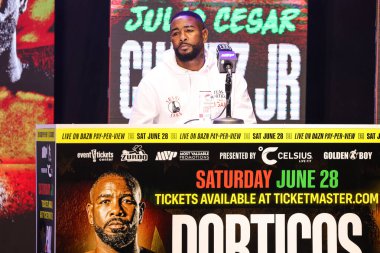 Kübalı profesyonel boksör Yuniel Dorticos, 14 Mayıs 2025 tarihinde Hollywood, Los Angeles, Kaliforniya, ABD 'de düzenlenen Jake Paul - Julio Cesar Chavez Jr. Basın Konferansına katıldı..   