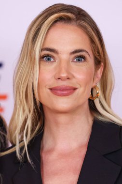 Veronica Swanson Sakalı giyen Amerikalı aktris, şarkıcı ve manken Ashley Benson, 16 Mayıs 2025 'te Century City, Los Angeles, Kaliforniya, ABD' deki Fairmont Century Plaza 'da düzenlenen 32..