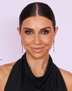 Amerikalı dansçı ve koreograf Jenna Johnson, 16 Mayıs 2025 'te Amerika Birleşik Devletleri' nin Los Angeles, Century City 'deki Fairmont Century Plaza' da düzenlenen MS Gala 2025 'in 32..