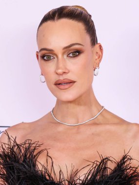Avustralyalı-Amerikalı dansçı Peta Murgatroyd, 16 Mayıs 2025 'te Century City, Los Angeles, Kaliforniya, ABD' deki Fairmont Century Plaza 'da düzenlenen MS Gala 2025' in 32.. 