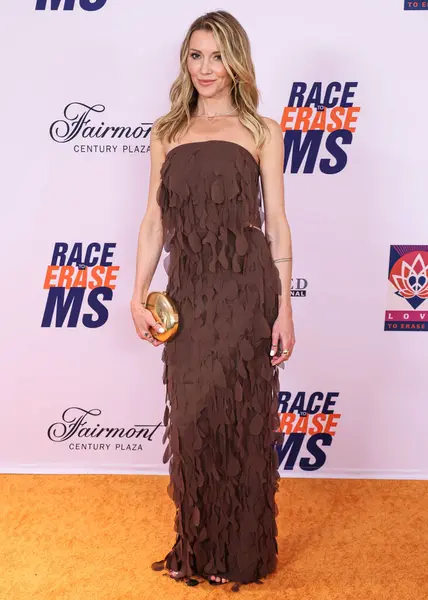 Amerikalı aktris Katie Cassidy, 16 Mayıs 2025 'te Fairmont Century Plaza' da düzenlenen MS Gala 2025 'in 32. Yıllık Silme Yarışı' na katıldı..