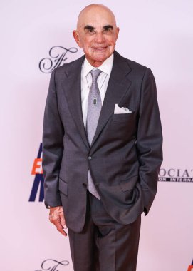 Amerikalı avukat ve girişimci Robert Shapiro, 16 Mayıs 2025 'te Century City, Los Angeles, Kaliforniya, ABD' deki Fairmont Century Plaza 'da düzenlenen MS Gala 2025' in 32..