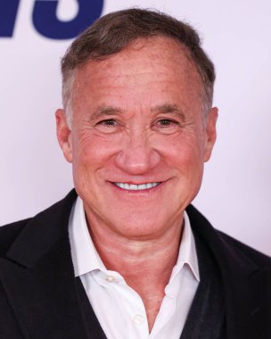 Terry Dubrow, 16 Mayıs 2025 'te Fairmont Century Plaza' da düzenlenen MS Gala 2025 'in 32. Yıllık Silme Yarışı' na katılıyor..