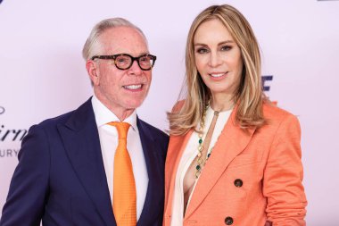 Tommy Hilfiger ve eşi Dee Ocleppo Hilfiger, 16 Mayıs 2025 'te Century City, Los Angeles, Kaliforniya, ABD' deki Fairmont Century Plaza 'da düzenlenen 32..