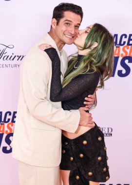 Tyler Posey ve eşi Phem (Olivia Marsico), 16 Mayıs 2025 'te Century City, Los Angeles, Kaliforniya' da düzenlenen MS Gala 2025 'in 32.. 