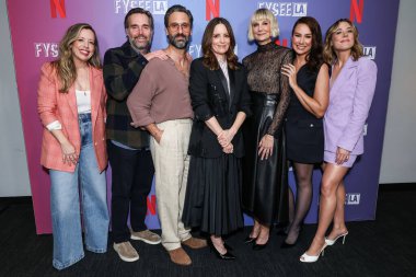 Lang Fisher, Will Forte, Marco Calvani, Tina Fey, Kerri Kenney-Silver, Tracey Wigfield ve Erika Henningsen Netflix FYSEE LA - 'The Four Seasons' Sezon 1 ATAS (Televizyon Sanatları ve Bilimleri Akademisi) 19 Mayıs 2025 'te ABD' nin Los Angeles şehrinde geldi.