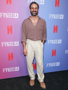 İtalyan oyun yazarı, yönetmen, yönetmen, yönetmen, çevirmen ve aktör Marco Calvani Netflix FYSEE LA 'ya geldi -' The Four Seasons 'Sezon 1 ATAS Emmy FYC (Düşünceleriniz İçin) 19 Mayıs 2025' te Aero Tiyatrosu 'nda düzenlenen özel gösterim etkinliği, CA   