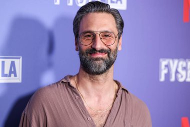 İtalyan oyun yazarı, yönetmen, yönetmen, yönetmen, çevirmen ve aktör Marco Calvani Netflix FYSEE LA 'ya geldi -' The Four Seasons 'Sezon 1 ATAS Emmy FYC (Düşünceleriniz İçin) 19 Mayıs 2025' te Aero Tiyatrosu 'nda düzenlenen özel gösterim etkinliği, CA   