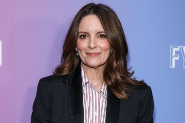 Amerikalı aktris, yapımcı, yazar ve komedyen Tina Fey, Netflix FYSEE LA 'ya varır -' The Four Seasons 'Sezon 1 ATAS Emmy FYC (Düşünceleriniz İçin) Özel Gösterim Etkinliği 19 Mayıs 2025' te Los Angeles, CA          