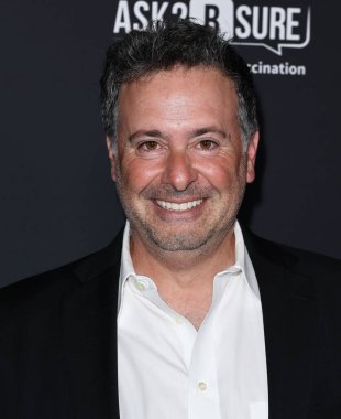Amerikalı film yönetmeni Brian Herzlinger, 20 Mayıs 2025 'te Hollywood, Los Angeles, Kaliforniya, ABD' de düzenlenen 'Pretty Hurts' ve 'GSK Ask2Bsure Sağlık Muhabbeti Aster' e geldi..