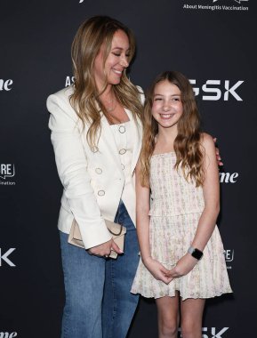 Amerikalı aktris, şarkıcı ve yemek blogcusu Haylie Duff ve kızı Ryan Ava Erhard Rosenberg, 20 Mayıs 2025 'te Aster' de düzenlenen 