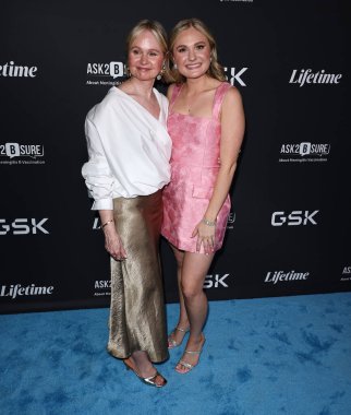 Nora Borne ve Sarah Borne, 20 Mayıs 2025 'te Hollywood, Los Angeles, Kaliforniya, ABD' de düzenlenen 'Pretty Hurts' ve 'GSK Ask2Bsure Sağlık Muhabbeti Aster' e geldiler..