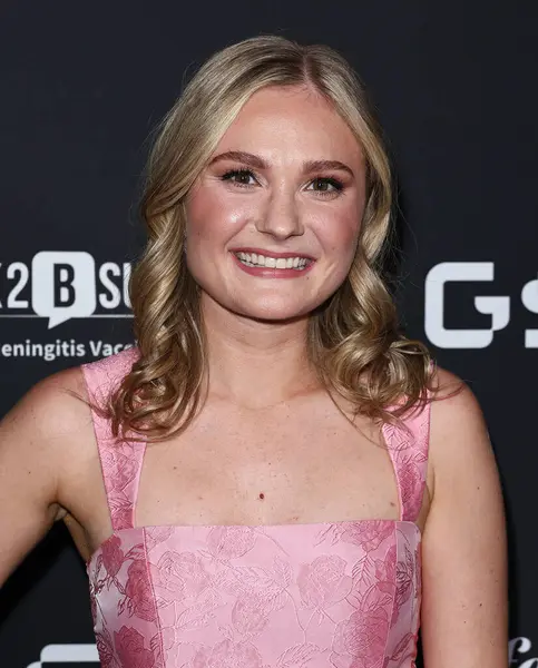 Amerikalı aktris Sarah Borne, 20 Mayıs 2025 'te Hollywood, Los Angeles, Kaliforniya, ABD' de düzenlenen 'Pretty Hurts' ve 'GSK Ask2Bsure Sağlık Konulu Menenjit Konferansı' na geldi.. 