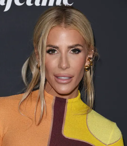 Amerikalı emlakçı, yazar, aktris ve realite televizyon karakteri Tracy Tutor, 20 Mayıs 2025 'te Aster' de düzenlenen Lifetime 'ın Orijinal Filmi' Pretty Hurts 've GSK Ask2Bsure Sağlık Konferansı' na geldi. 