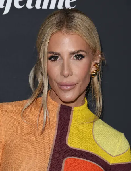 Amerikalı emlakçı, yazar, aktris ve realite televizyon karakteri Tracy Tutor, 20 Mayıs 2025 'te Aster' de düzenlenen Lifetime 'ın Orijinal Filmi' Pretty Hurts 've GSK Ask2Bsure Sağlık Konferansı' na geldi. 