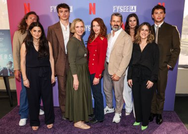 Ian Brennan, Peggy Tachdjian, Nicholas Alexander Chavez, Tiffany Little Canfield, Ari Graynor, Matthew Flood Ferguson, Julia Newman, Amanda Krieg Thomas, Cooper Koch Netflix FYSEE LA 'ya geldiler.