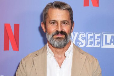 Prodüksiyon tasarımcısı Matthew Flood Ferguson 20 Mayıs 2025 'te Netflix FYSEE LA -' Canavarlar: The Lyle And Erik Menendez Story 'ATAS (Televizyon Sanatları ve Bilimleri Akademisi) Emmy FYC' ye (Sizin Düşünceleriniz İçin) geldi.