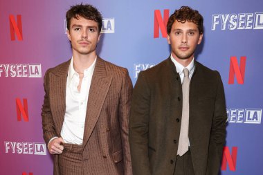 Amerikalı aktörler Nicholas Alexander Chavez ve Cooper Koch Netflix FYSEE LA 'ya -' Canavarlar: The Lyle and Erik Menendez Story 'ATAS (Televizyon Sanatları ve Bilimleri Akademisi) Emmy FYC (Sizin Düşünceleriniz İçin) 20 Mayıs 2025' te ABD 'nin Los Angeles kentinde geldiler.