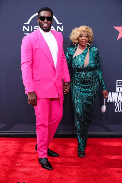 Sean 'Diddy' Combs 'un duruşması 9' uncu gün Cassie Ventura son gün savunma avukatlarıyla görüşüyor. LOS ANGELES, CALIFORNIA, ABD - 26 Haziran: Amerikalı rapçi, müzik yapımcısı ve kayıt yöneticisi Diddy 