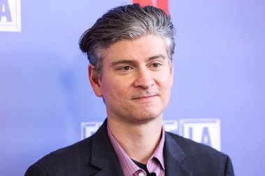 Amerikalı televizyon yazarı, yapımcısı, yönetmeni ve aktör Michael Schur Netflix FYSEE LA 'ya -' A Man On the Inside 'Sezon 1 ATAS (Academy of Television Arts and Sciences) Emmy FYC (For Your Consideration) 21 Mayıs 2025' te ABD 'nin Los Angeles kentinde geldi. 