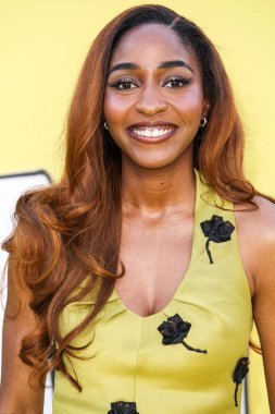 Amerikalı aktris, komedyen, yazar ve seslendirme oyuncusu Ayo Edebiri, Netflix 'in' Big Mouth 'sezonunun Los Angeles Premiere' ine geldi.