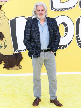 Yazar ve yapımcı Mark Levin, Netflix 'in 