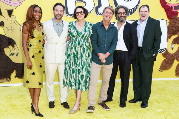 Ayo Edebiri, Nick Kroll, Jessi Klein, Jack McBrayer, Jason Mantzoukas ve Richard Kind Netflix 'in' Big Mouth 'sezonunun Los Angeles galasına geldiler..