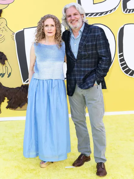 Jennifer Flackett ve kocası Mark Levin, Netflix 'in' Big Mouth 'sezonunun Los Angeles Premiere of Netflix' in 8..