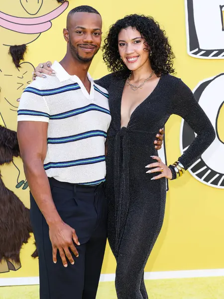 Walter Kelly ve Jasmine Pierce, Netflix 'in 