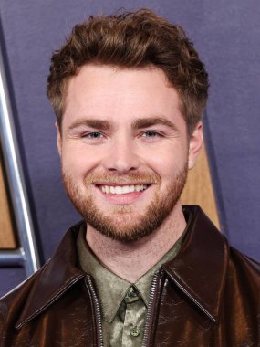 Alex Warren arrives at the 2025 American Music Awards held at the Fontainebleau Las Vegas on May 26, 2025 in Las Vegas, Nevada, United States. 