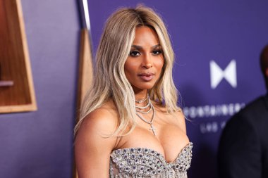 Bronx ve Banco elbisesi giyen Ciara Prensesi Wilson, 26 Mayıs 2025 'te Las Vegas, Las Vegas' ta düzenlenen 2025 Amerikan Müzik Ödülleri 'ne geldi..        