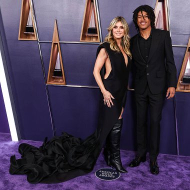 Heidi Klum ve oğlu Henry Samuel, 26 Mayıs 2025 tarihinde Las Vegas, Nevada 'da düzenlenen Fontainebleau Las Vegas' ta düzenlenen 2025 Amerikan Müzik Ödülleri 'ne geldiler..