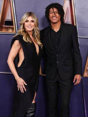 Heidi Klum ve oğlu Henry Samuel, 26 Mayıs 2025 tarihinde Las Vegas, Nevada 'da düzenlenen Fontainebleau Las Vegas' ta düzenlenen 2025 Amerikan Müzik Ödülleri 'ne geldiler..