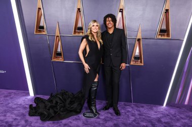 Heidi Klum ve oğlu Henry Samuel, 26 Mayıs 2025 tarihinde Las Vegas, Nevada 'da düzenlenen Fontainebleau Las Vegas' ta düzenlenen 2025 Amerikan Müzik Ödülleri 'ne geldiler..