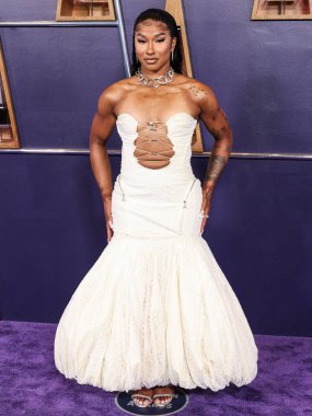 Deniz Serre elbisesi giyen Jordan Chiles, 26 Mayıs 2025 'te Las Vegas Fontainebleau' da düzenlenen 2025 Amerikan Müzik Ödülleri 'ne geldi..