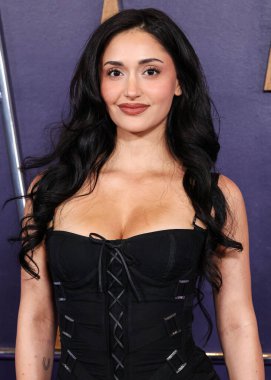 Leah Kateb, 26 Mayıs 2025 'te ABD' nin Nevada eyaletinin Las Vegas şehrinde düzenlenen Fontainebleau Las Vegas 'ta düzenlenen 2025 Amerikan Müzik Ödülleri' ne ulaştı..