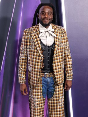 Shaboozey arrives at the 2025 American Music Awards held at the Fontainebleau Las Vegas on May 26, 2025 in Las Vegas, Nevada, United States.       