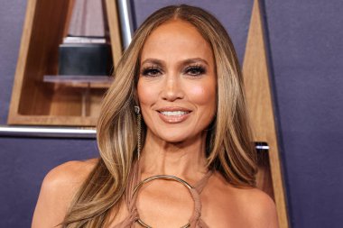 Jennifer Lopez (J.Lo), 26 Mayıs 2025 tarihinde Las Vegas, Nevada, ABD 'de düzenlenen Fontainebleau Las Vegas' ta düzenlenen 2025 Amerikan Müzik Ödüllerinde savunma pozu verdi..