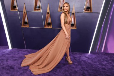 Jennifer Lopez (J.Lo), 26 Mayıs 2025 tarihinde Las Vegas, Nevada, ABD 'de düzenlenen Fontainebleau Las Vegas' ta düzenlenen 2025 Amerikan Müzik Ödüllerinde savunma pozu verdi..