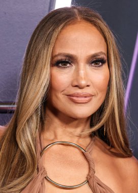 Jennifer Lopez (J.Lo), 26 Mayıs 2025 tarihinde Las Vegas, Nevada, ABD 'de düzenlenen Fontainebleau Las Vegas' ta düzenlenen 2025 Amerikan Müzik Ödüllerinde savunma pozu verdi..