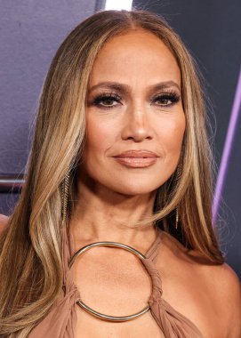 Jennifer Lopez (J.Lo), 26 Mayıs 2025 tarihinde Las Vegas, Nevada, ABD 'de düzenlenen Fontainebleau Las Vegas' ta düzenlenen 2025 Amerikan Müzik Ödüllerinde savunma pozu verdi..
