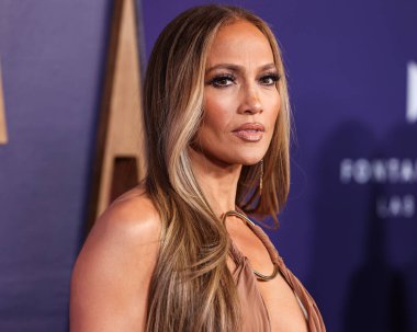 Jennifer Lopez (J.Lo), 26 Mayıs 2025 tarihinde Las Vegas, Nevada, ABD 'de düzenlenen Fontainebleau Las Vegas' ta düzenlenen 2025 Amerikan Müzik Ödüllerinde savunma pozu verdi..
