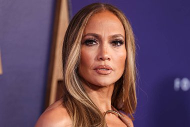 Jennifer Lopez (J.Lo), 26 Mayıs 2025 tarihinde Las Vegas, Nevada, ABD 'de düzenlenen Fontainebleau Las Vegas' ta düzenlenen 2025 Amerikan Müzik Ödüllerinde savunma pozu verdi..