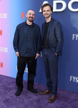 Aaron May ve David Ridley Netflix FYSEE LA - 'Adolescence' Sezon 1 ATAS (Televizyon Sanatları ve Bilimleri Akademisi) Emmy FYC (Düşünceleriniz İçin) Şaban Medya Merkezi 'ndeki Wolf Tiyatrosu' nda düzenlenen etkinliğe geldiler.      